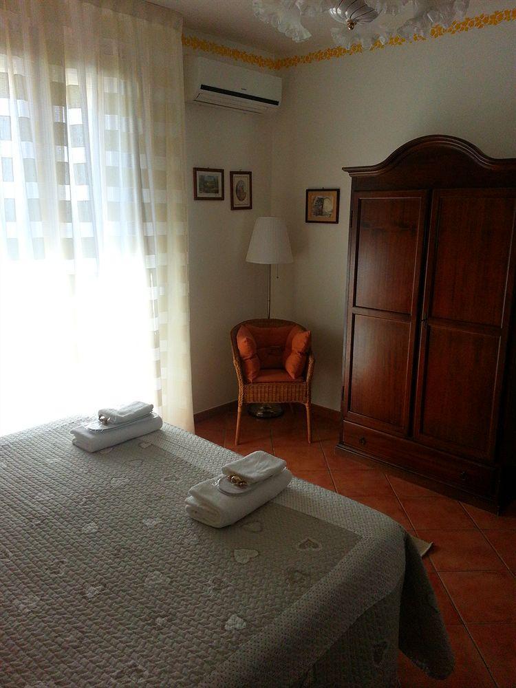 B&B La Casa Di Zefiro Limite Екстер'єр фото