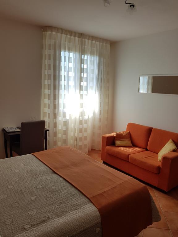 B&B La Casa Di Zefiro Limite Екстер'єр фото